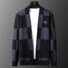 Load image into Gallery viewer, Leisure Blue Bee Mens Sweater Cardigan British Style Fall Knitted Cardigan Sweater Trend Brand Fashion Plaid Cardigan Coat Men 80