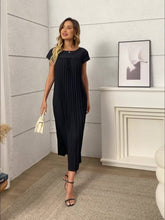 Load image into Gallery viewer, Women'S Elegant Pleated A-Line Maxi Dress - Navy Blue, Short Sleeve, Crew Neck, Loose Fit, Perfect for Spring/Summer/Fall, Vacation Attire, Vacation Dress | Pleated Aline Dress | Nonstretch Fabric

